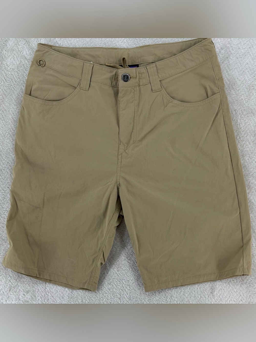 Patagonia Men's Khaki Performance Hiking Shorts Size 32 Stretch Outdoor Trail